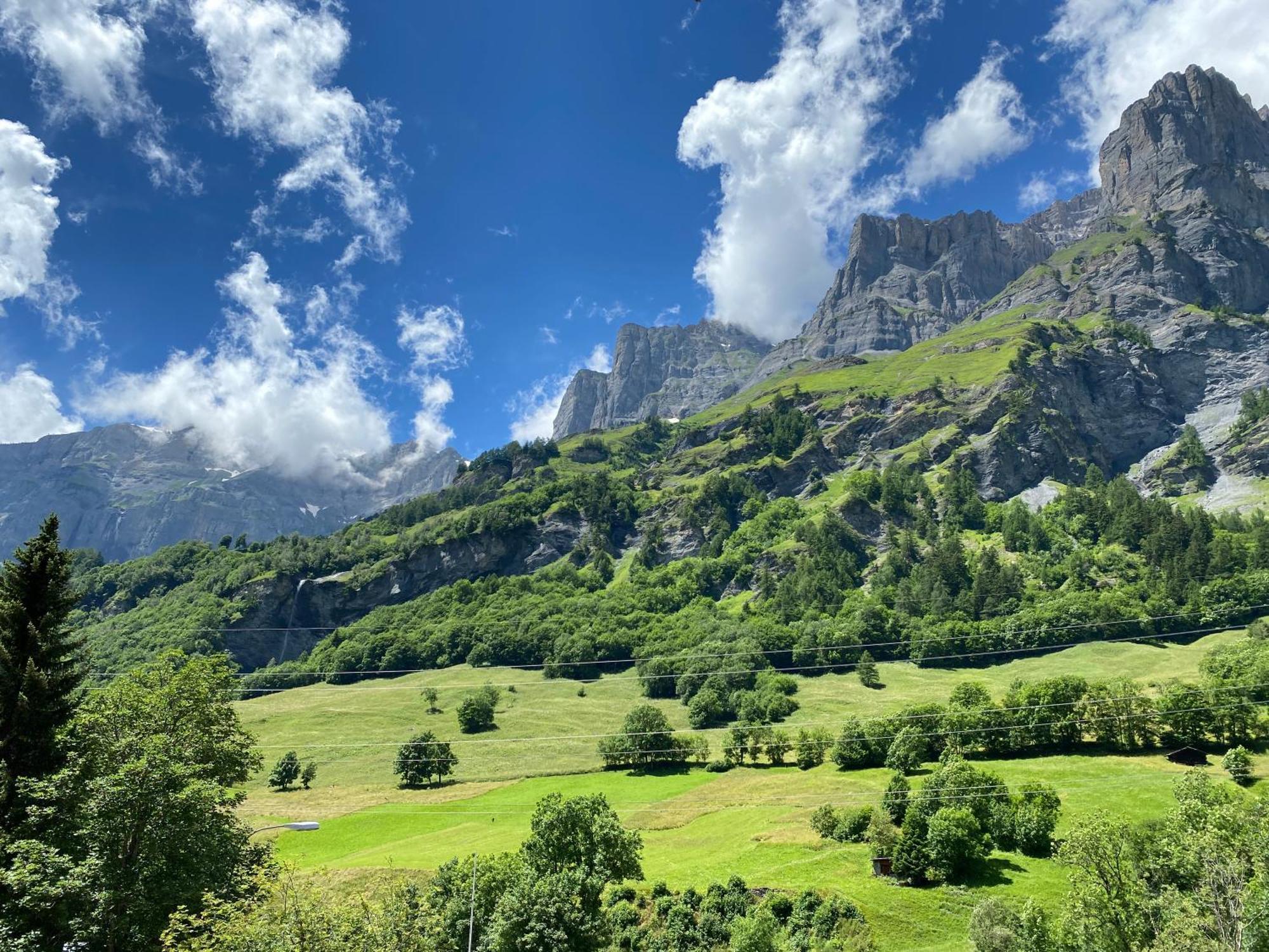 Ferienwohnung Alpen-Zauber Leukerbad Esterno foto